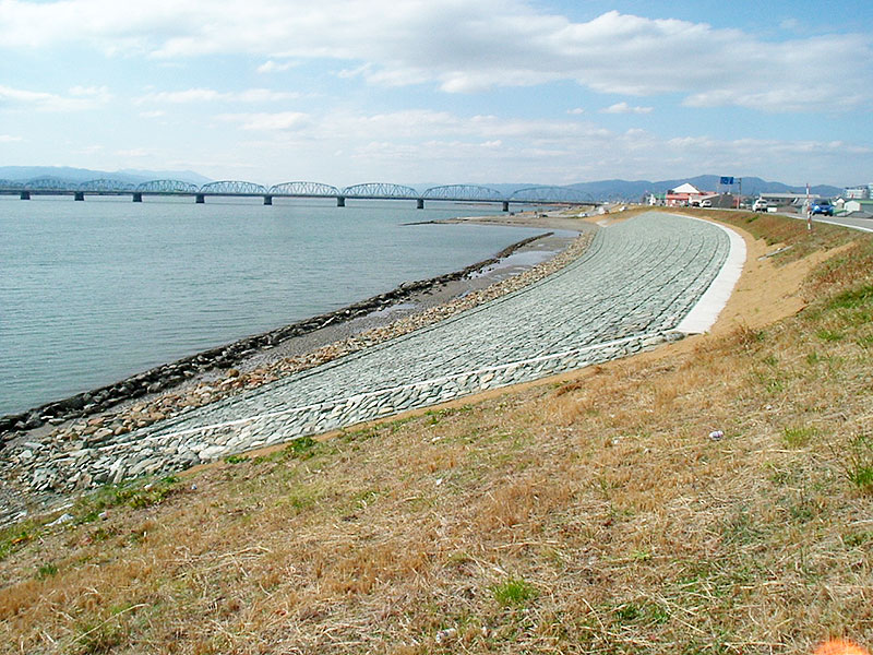 平成１６－１７年度　上別宮南護岸災害復旧工事 画像02